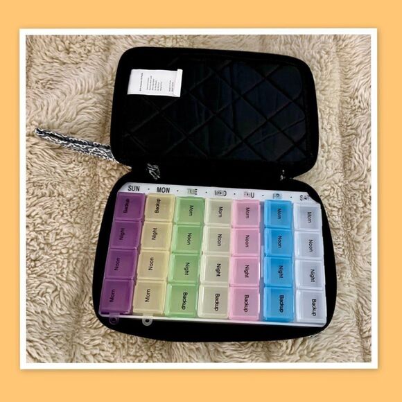 Weekly Travel Medication Case - Picture 2 of 2